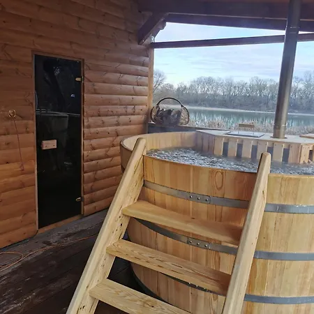 Daire Vizparti Apartmanhaz Leányfalu