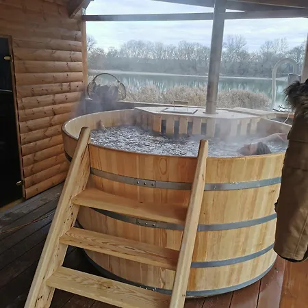 Vizparti Apartmanhaz Leányfalu