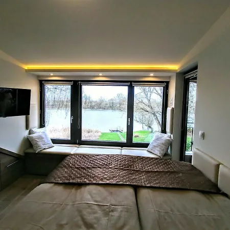 Apartment Vizparti Apartmanhaz