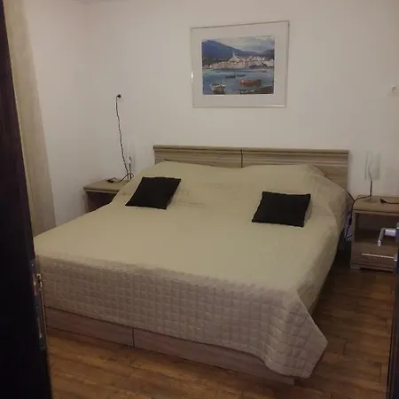 Apartament Vizparti Apartmanhaz