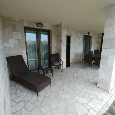 Vizparti Apartmanhaz Apartment *