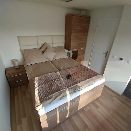 Apartament Vizparti Apartmanhaz Leányfalu