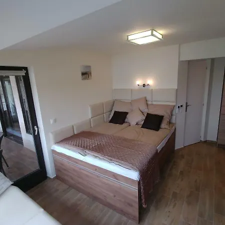 Vizparti Apartmanhaz Apartament