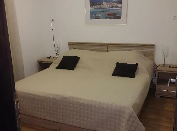 Apartment Vizparti Apartmanhaz