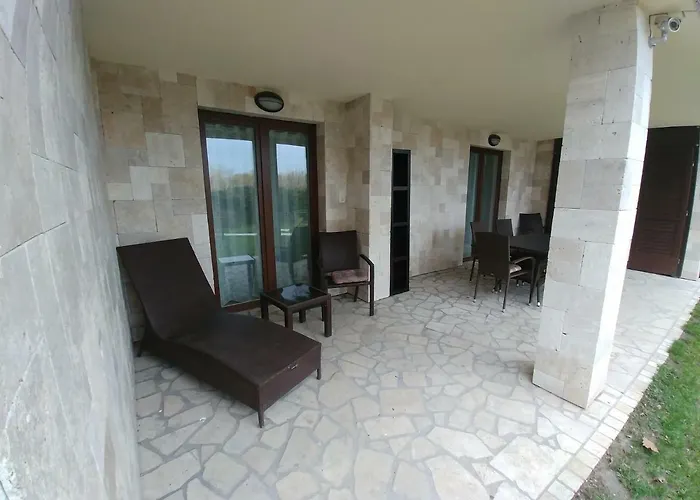 Vizparti Apartmanhaz Appartement *