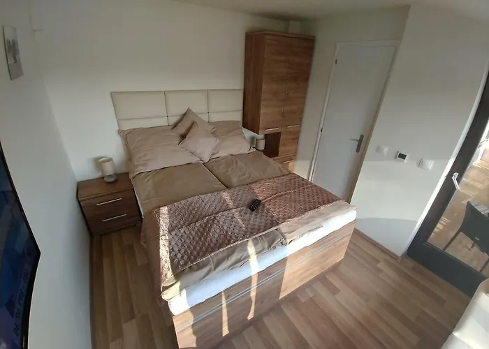 아파트 Vizparti Apartmanhaz Leányfalu